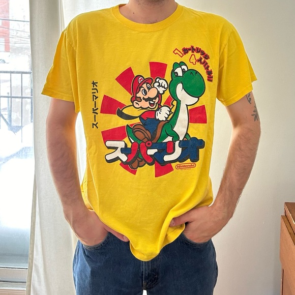 Japanese vintage Mario yellow t shirt - Picture 1 of 5